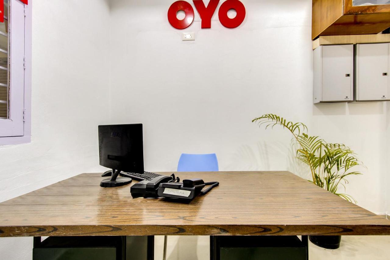 Hotel Oyo 69625 Mayuraa Residency Kumbakonam Exterior foto